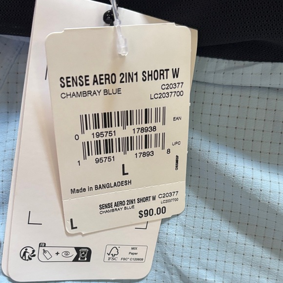 Salomon Women's Athletic Sense Aero 2in1 shorts Sz L - Picture 2 of 7